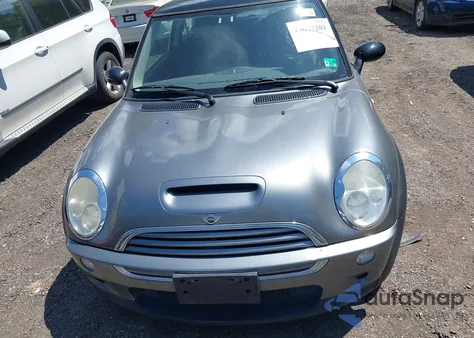 2004 Mini Cooper S z USA, uszkodzony, nr VIN WMWRE33424TD77233